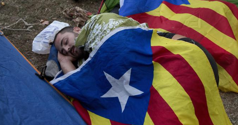 Catalogna: un giorno al referendum sull’indipendenza, spari contro un seggio