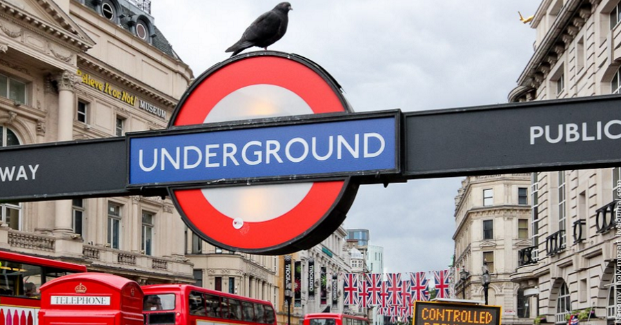 Londra, esplosione in metro: diversi feriti
