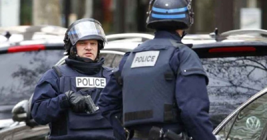 Francia, auto contro studenti: 3 feriti