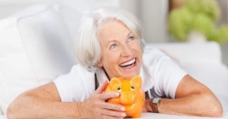 Istat: "Sedici milioni di pensionati: le donne con un assegno più basso"