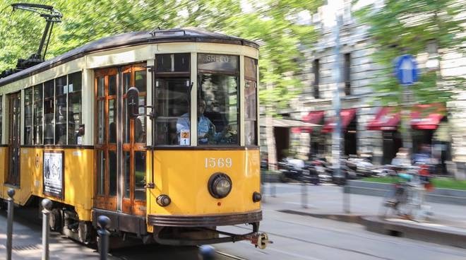 Milano, scontro tra tram: 4 feriti