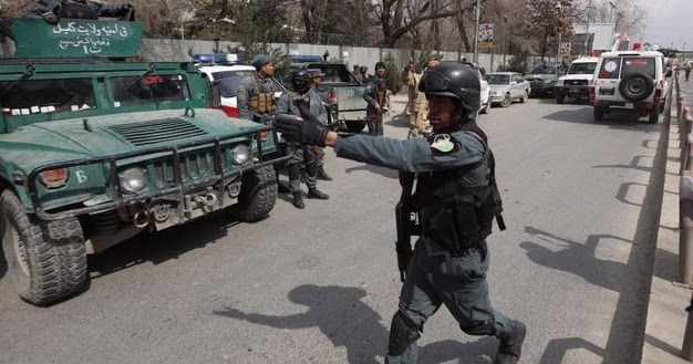 I talebani colpiscono ancora, attacchi simultanei in diverse zone dell’Afghanistan