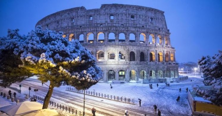 Roma, continua a nevicare da 8 ore: disagi nella viabilità