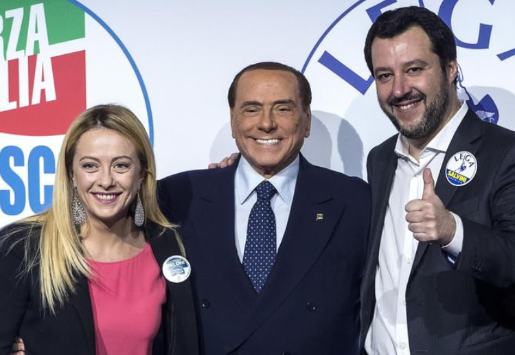 Berlusconi, centrodestra unito al Colle