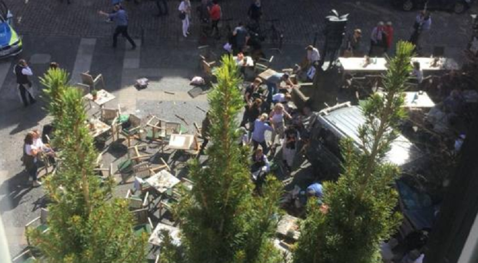 Germania, camion piomba sulla folla: morti e feriti