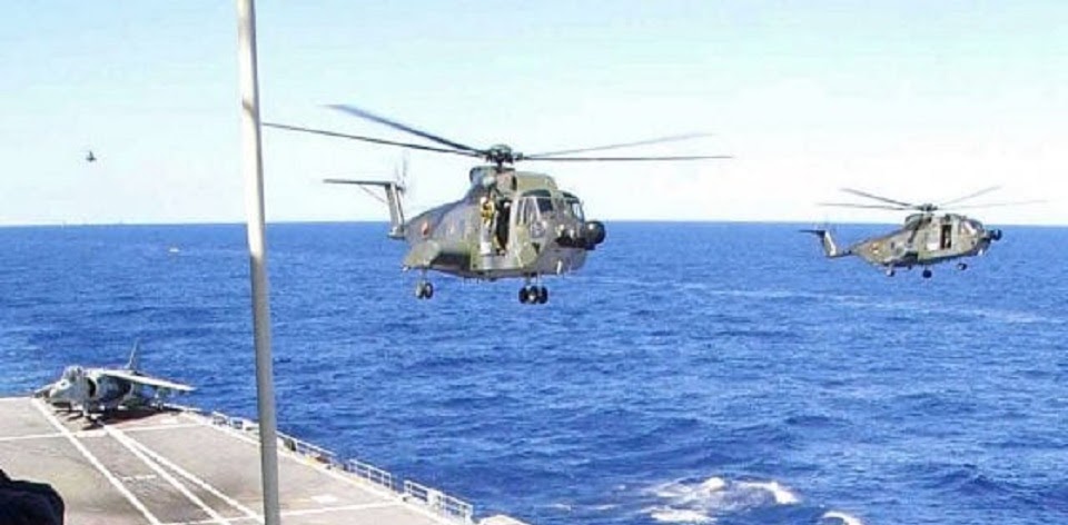 Elicottero Marina cade in mare, muore militare