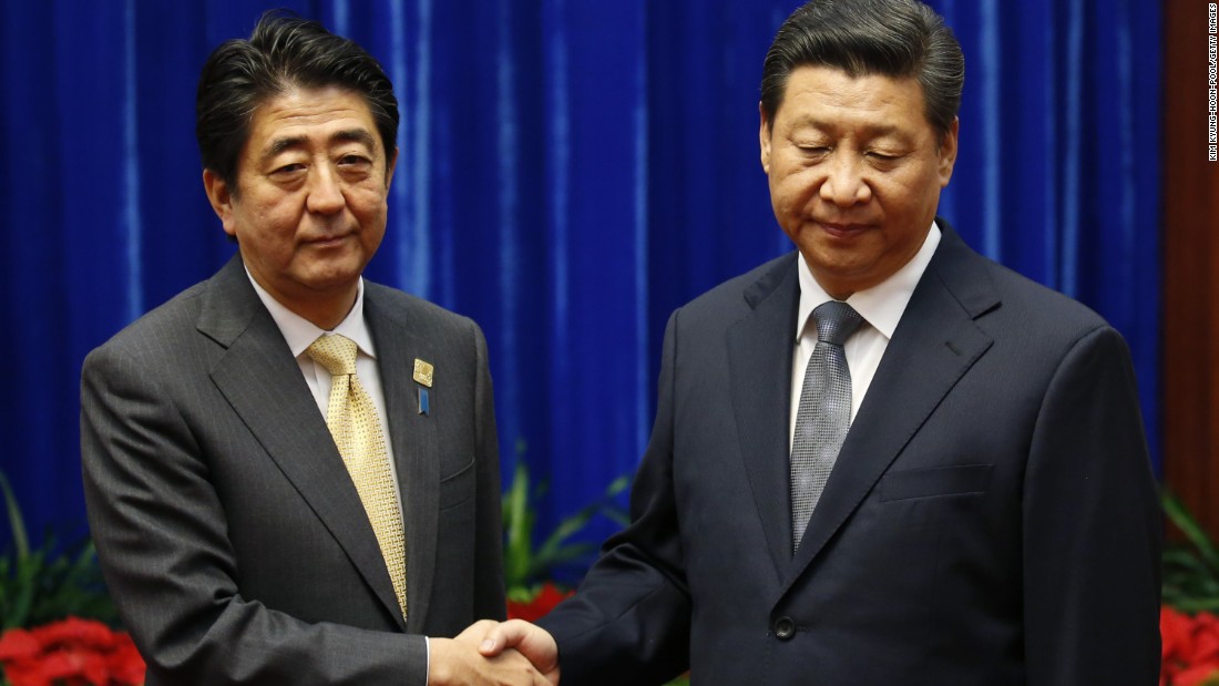 In a first, Japanese and Chinese leaders talk by phone