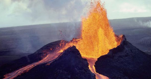 Hawaii, erutta vulcano: in migliaia abbandonano case