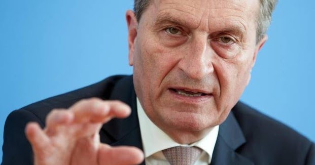 Bufera sul commissario Ue Oettinger, "Mercati insegneranno italiani a votare". Poi la smentita