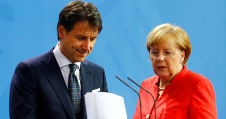 Migranti, Merkel chiama Conte: "Bozza di Bruxelles accantonata"