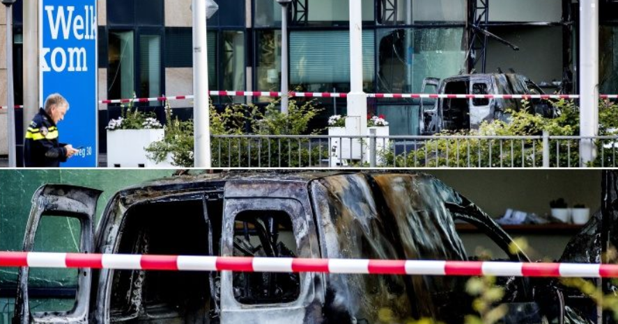 Olanda, furgone si schianta contro la sede del Telegraaf