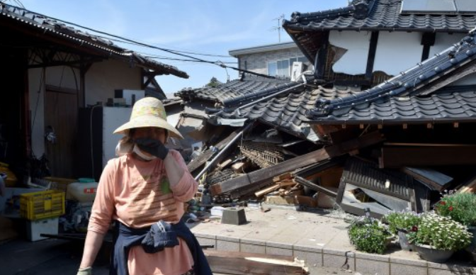 Forte terremoto colpisce il Giappone: bimba muore sotto le macerie