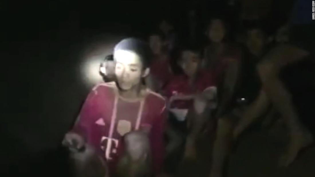 Missing kids found alive in Thai cave