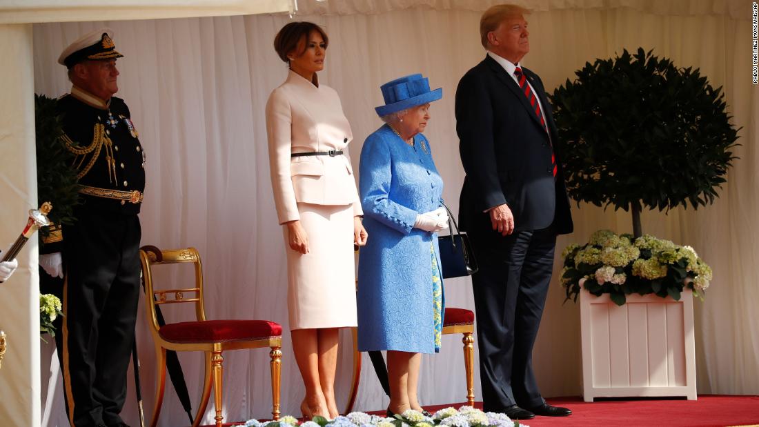 Regal conclusion: The Queen welcomes the US President