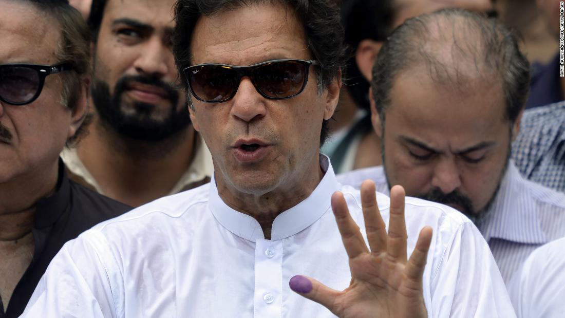 Khan claims victory in Pakistan election as rivals claim rigging
