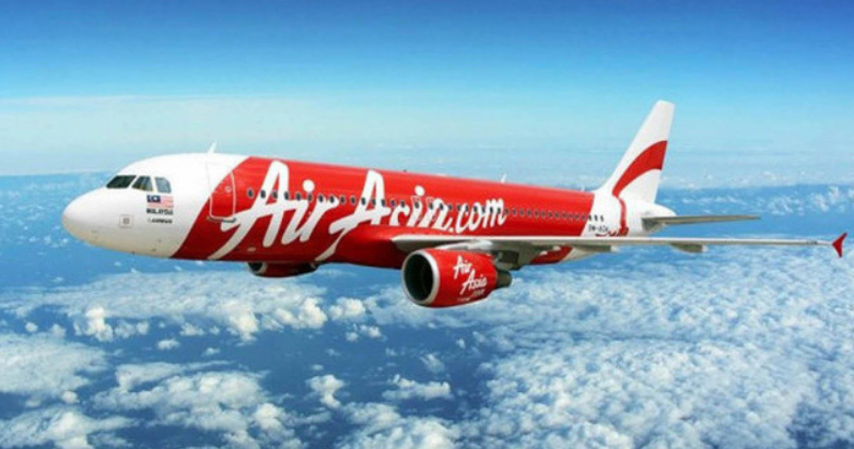 AirAsia, neonato morto trovato nel water dell’aereo