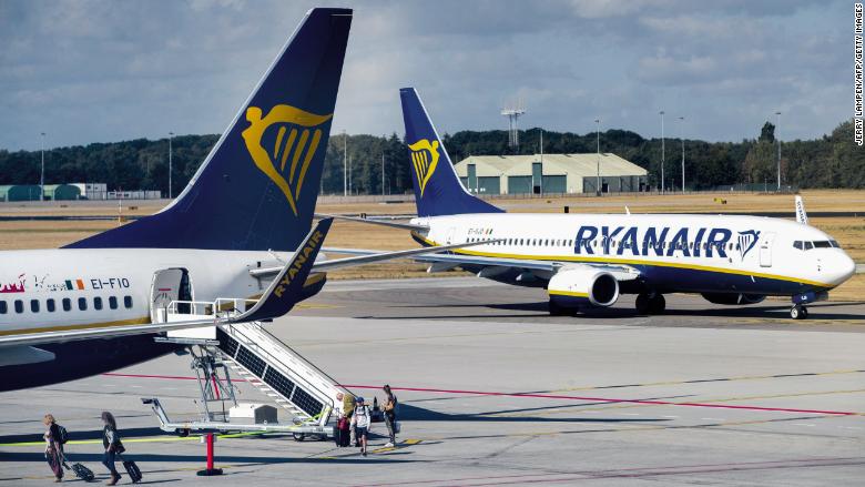 Ryanair apologizes for sending unsigned checks to 200 passengers