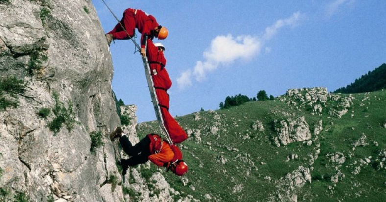 Dramma sul Monte Bianco: muoiono 3 giovani alpinisti