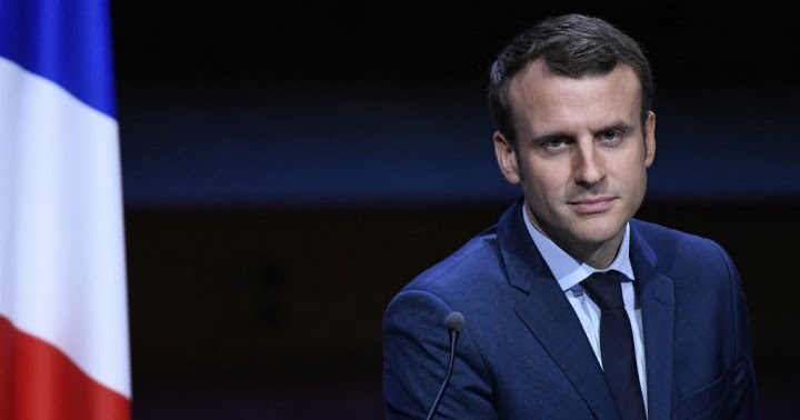 Nuova bufera su Macron: "mi basta attraversare la strada per trovarti un lavoro"