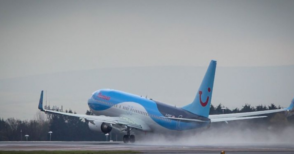 Emergenza in aeroporto: aereo in difficoltà chiede di atterrare a Manchester