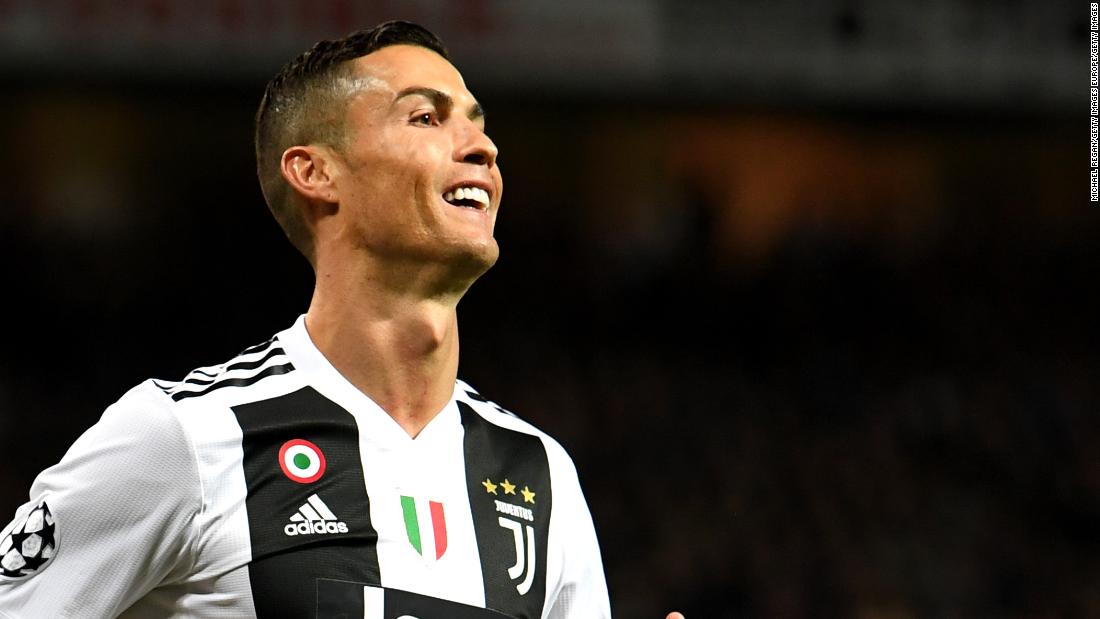 Cristiano Ronaldo shines as Juventus outclasses Manchester United