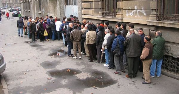 Caritas: "Vi è un esercito di poveri in attesa"