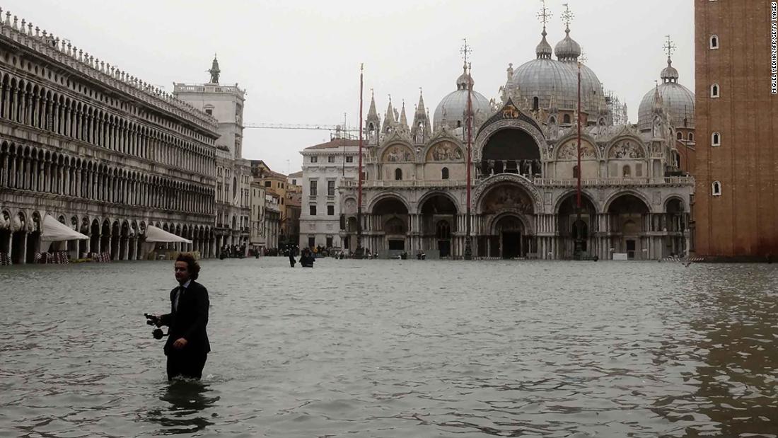 Venice floods: Salt water could damage artifacts
