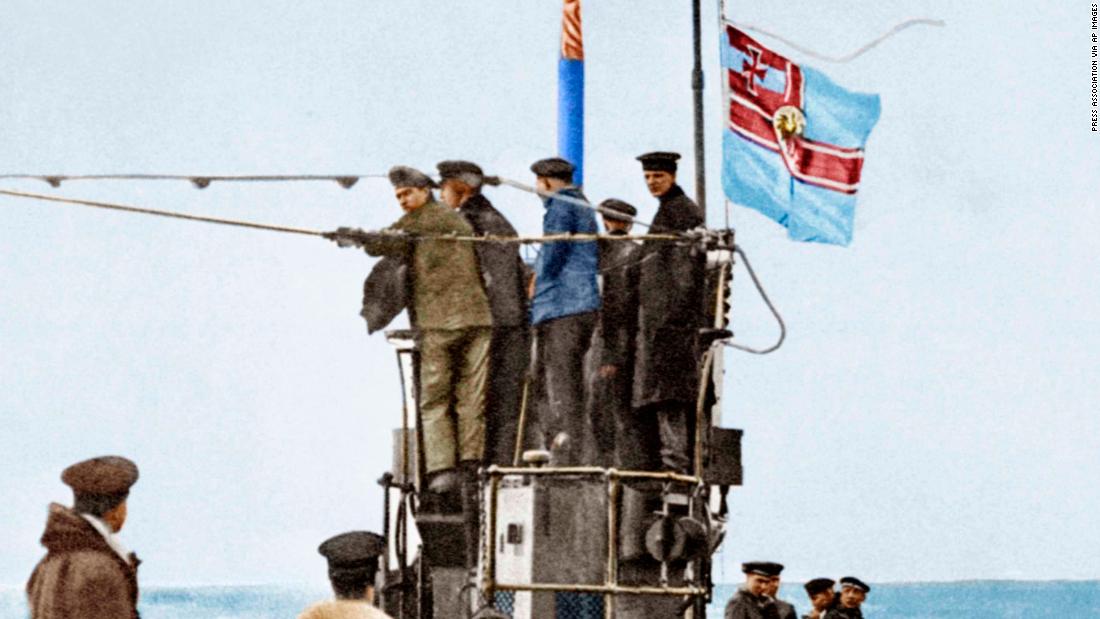 Newly unveiled color photos show powerful moments from WW1