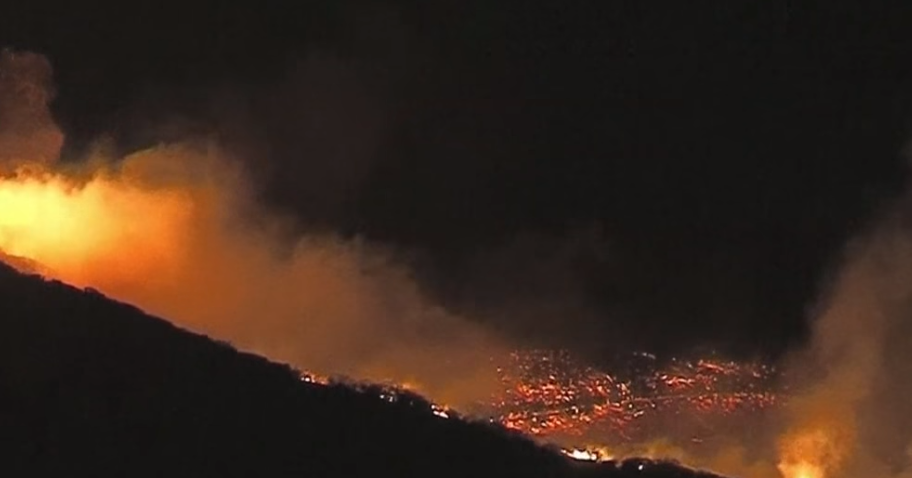California, incendi fanno strage: vittime salite a 42