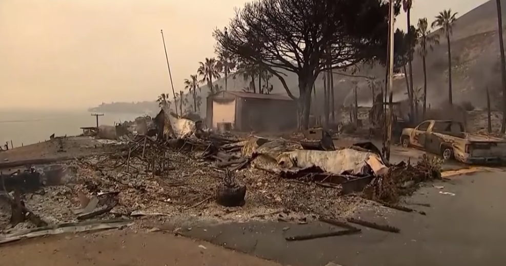 Incendi in California: vittime salgono a 31