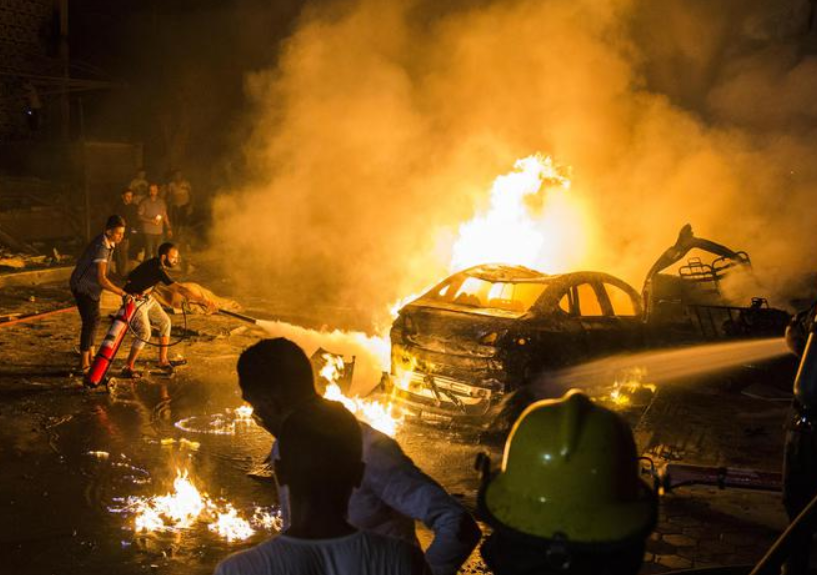 Il Cairo, auto contromano davanti ospedale: 19 morti