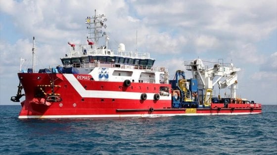 Nave italiana presa d’assalto dai pirati: 2 feriti
