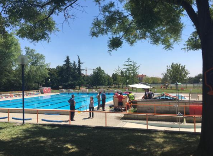 Spagna, turista annega con i figli in una piscina di un residence