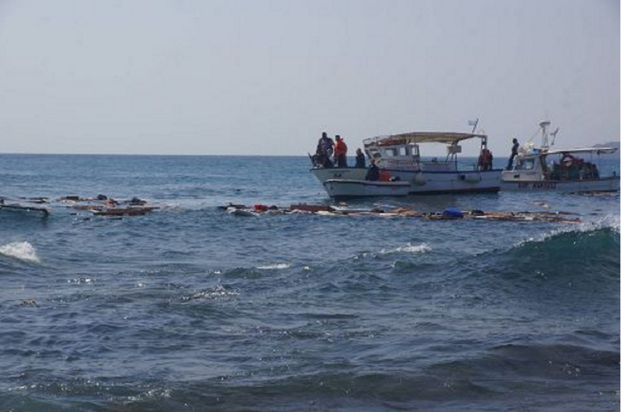 Migranti, l’Sos: “Disperso barcone da 74 ore con 45 persone a bordo”