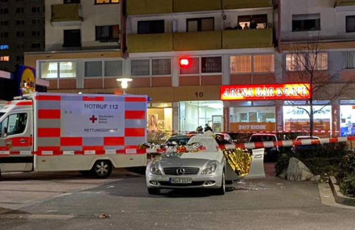 Germania: spari in 2 locali, almeno 8 vittime