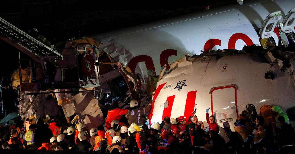 Precipita aereo in Turchia: 1 morto e 157 feriti