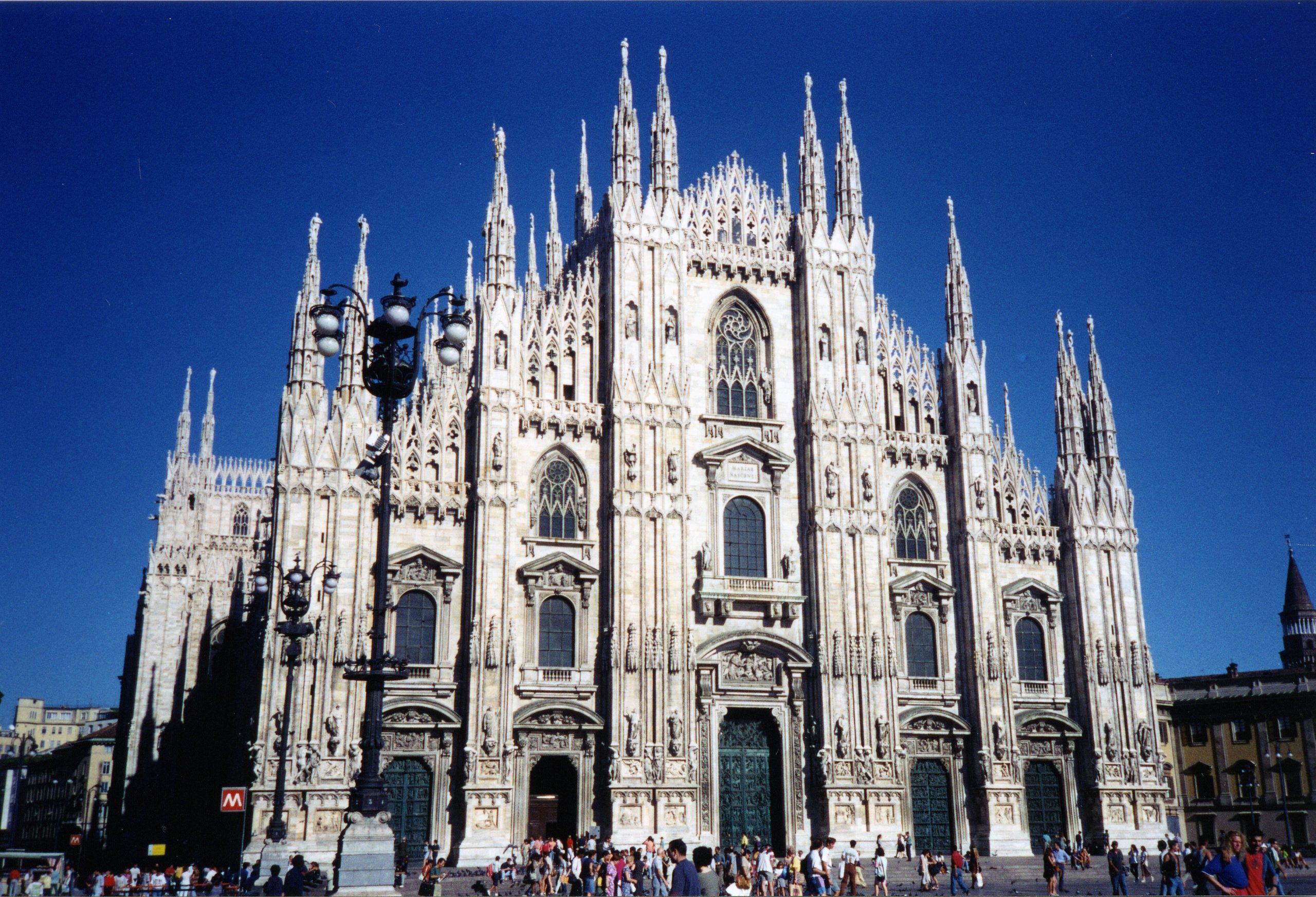 Duomo di Milano riapre con molte cautele