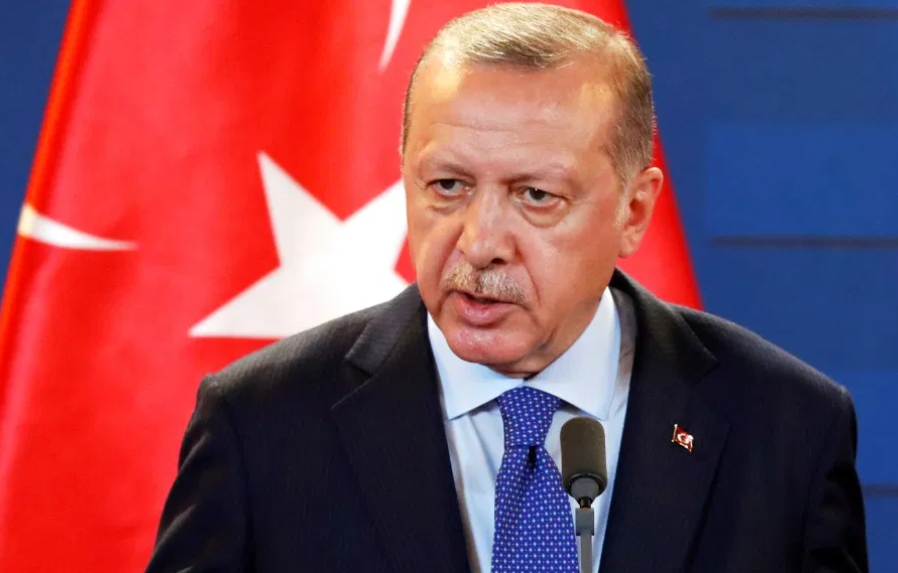 Erdogan proporrà mediazione per ripresa colloqui di pace in Ucraina durante incontri con Putin