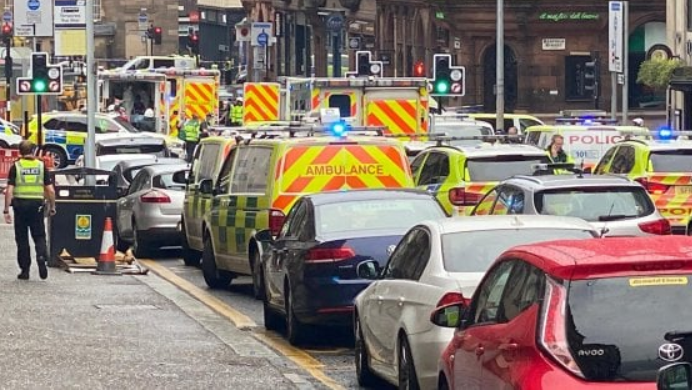 Persone accoltellate a Glasgow: 3 morti