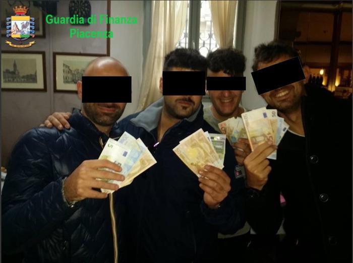 Carabinieri barracks seized: seven soldiers arrested for drug dealing, extortion and torture