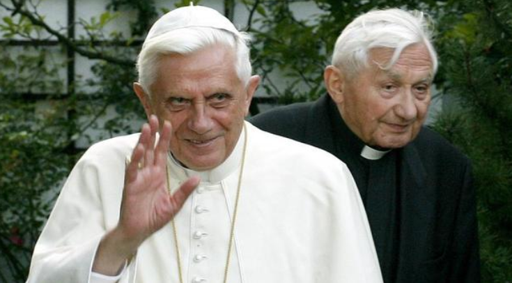 Georg Ratzinger, brother of Benedict XVI, has died
