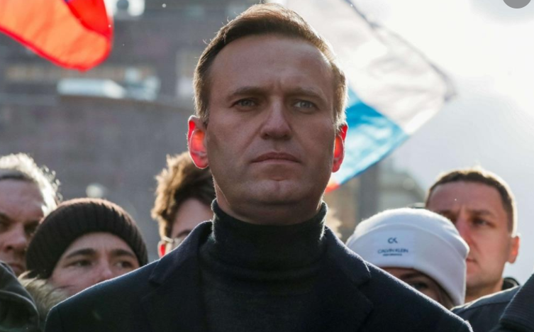 Navalny dimesso dall’ospedale