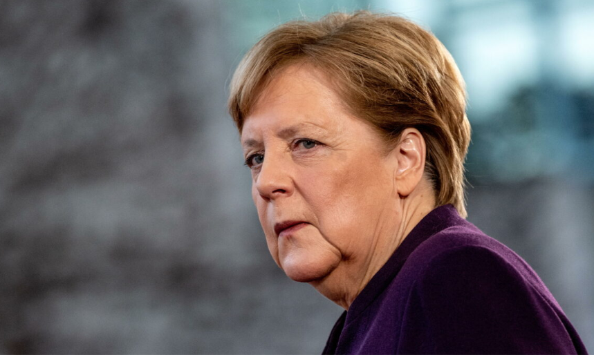 Covid, Merkel: “Dobbiamo fermare l’aumento esponenziale dei contagi”