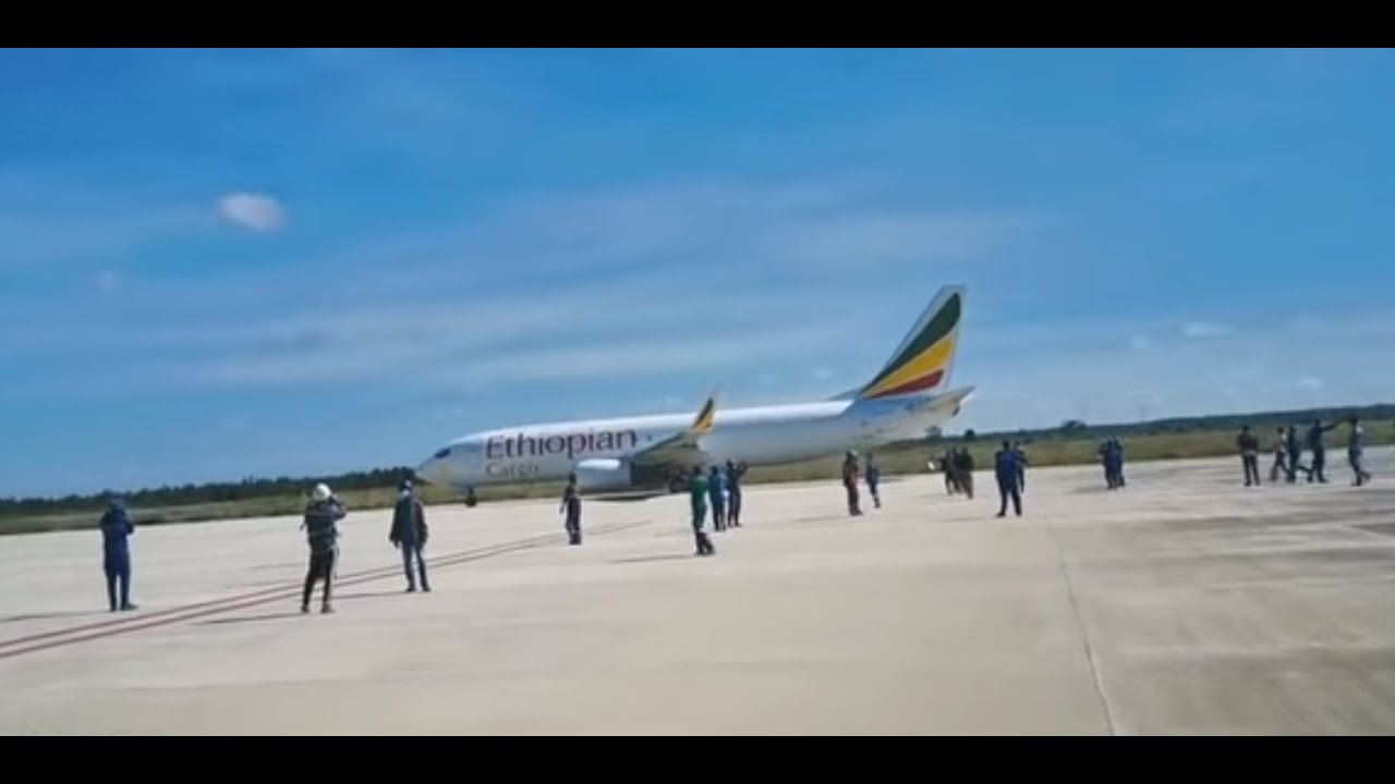 Zambia, piloti distratti: Boeing atterra nell’aeroporto sbagliato in costruzione