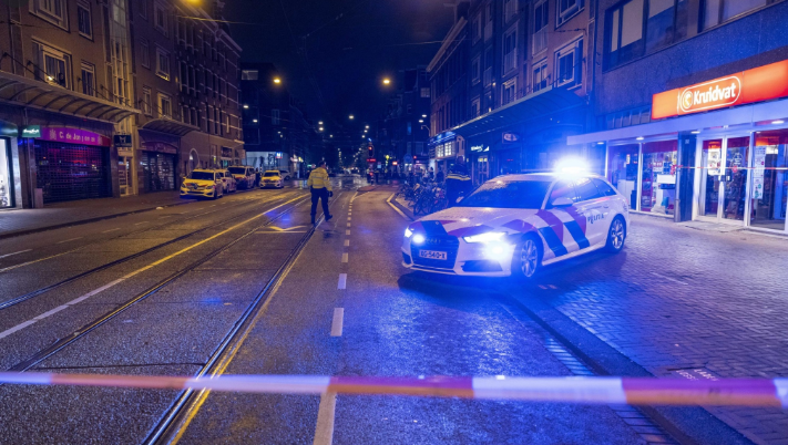 Amsterdam, 5 persone accoltellate e un morto: arrestato un sospetto