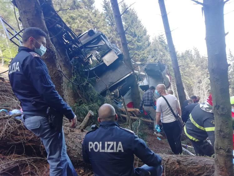 Disastro della funivia sul Lago Maggiore, l’attacco all’Italia dei media internazionali