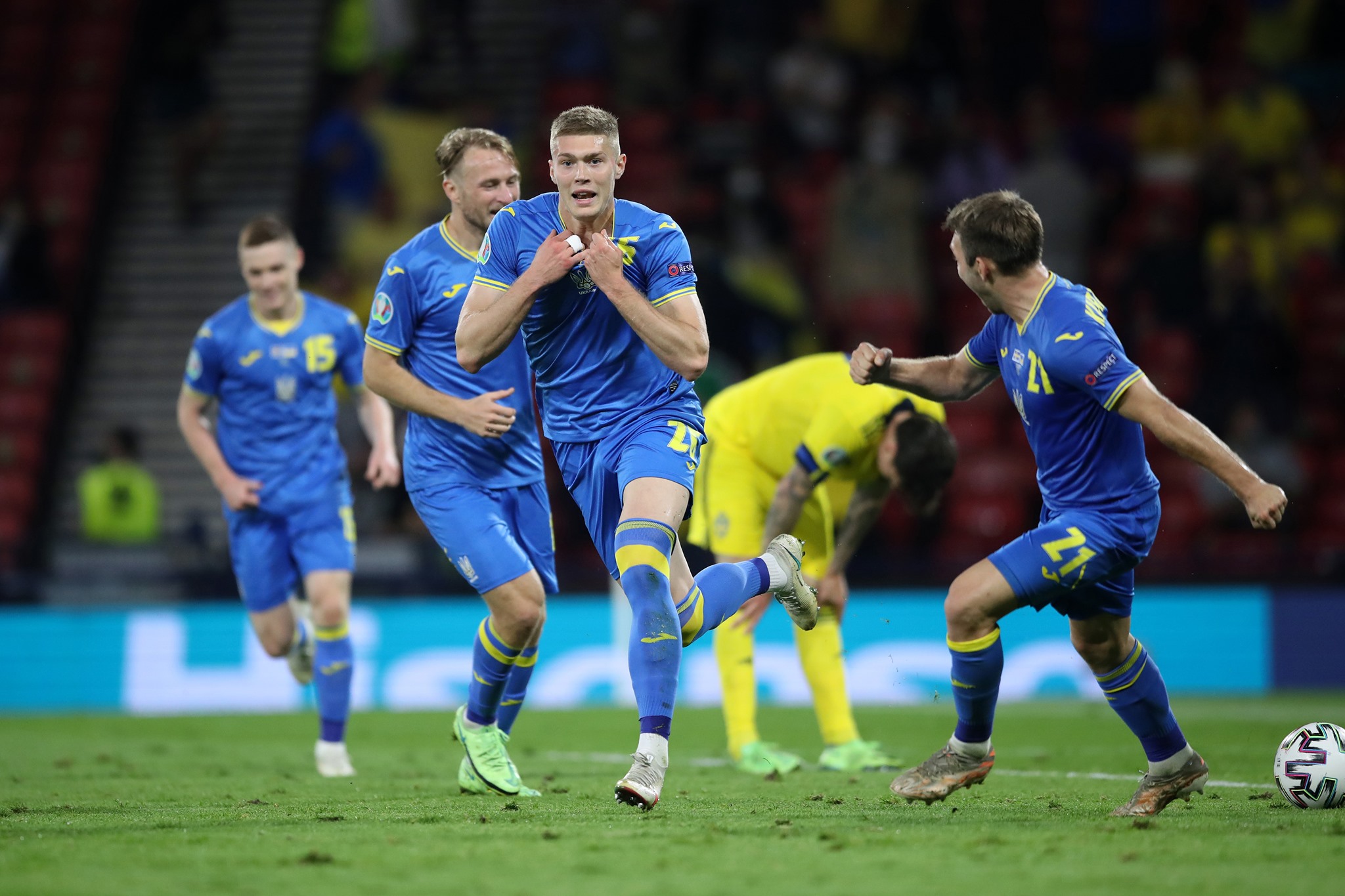 Euro ’21: l’Ucraina e l’Inghilterra volano ai quarti di finale
