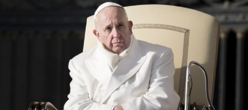 Papa valuta un viaggio a Kiev: “Qualche potente fomenta conflitti”