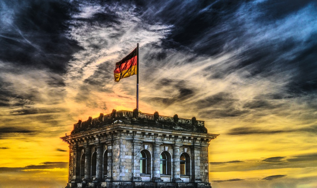 Elezioni Germania: Spd allunga, Cdu non molla