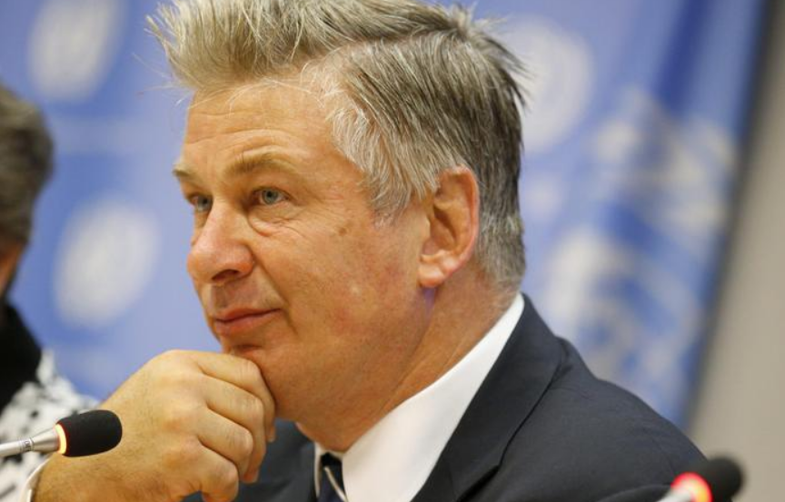 L’attore Alec Baldwin uccide accidentalmente una donna sul set